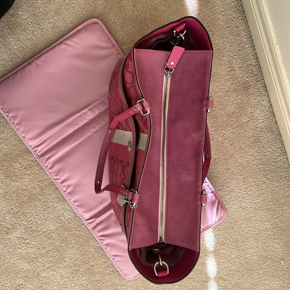 Brand new never used diaper bag tote - Picture 6 of 6